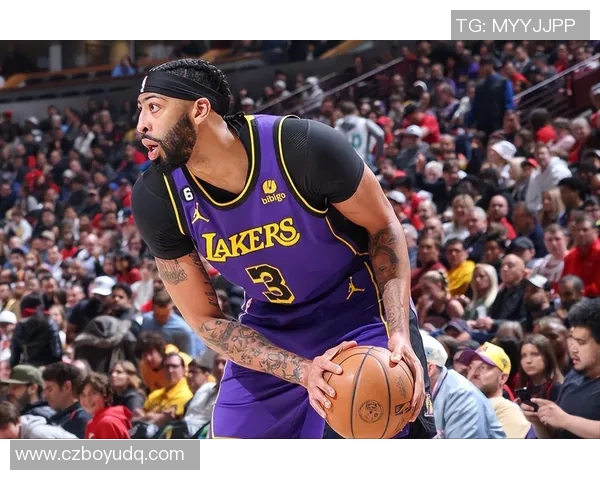 浓眉今日状态爆棚,全场最佳当之无愧! 浓眉今日状态爆棚,全场最佳当之无愧!